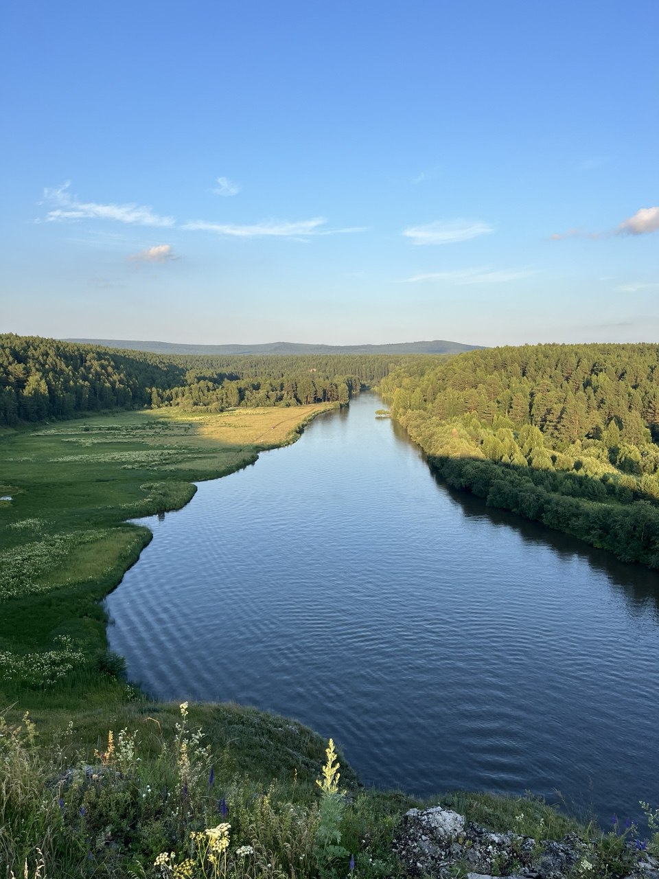 Панорама реки Серга со смотровой Дорога в небо в Аракаево