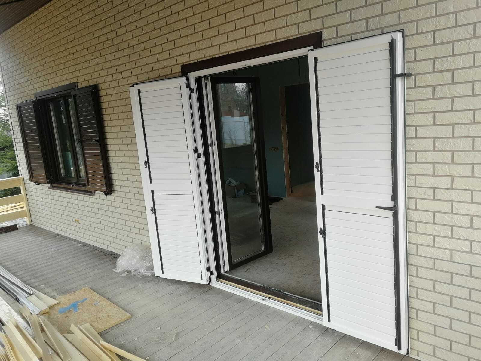 Двери-ставни алюминиевые защитные