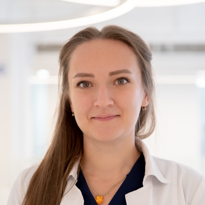 Пахомова Елена