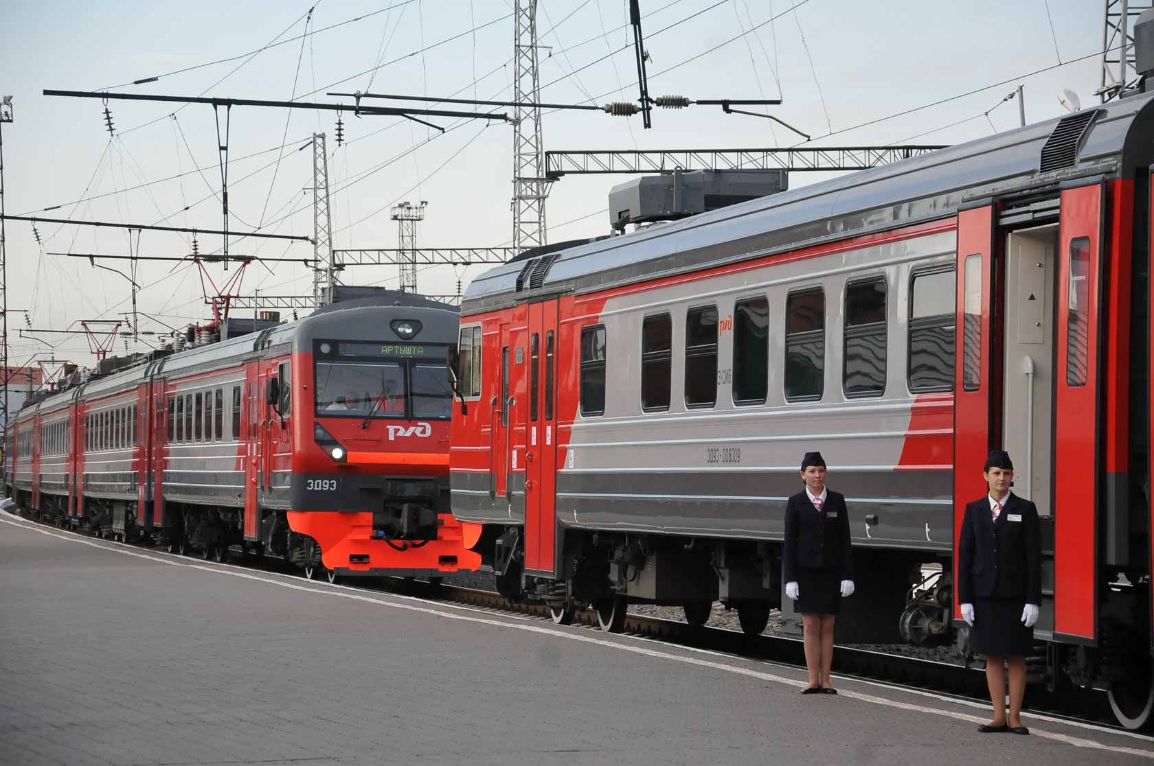 Просторы алтая барнаул алейск. Электричка эд9э салон. Новый электропоезд эд9э. Эд9э Барнаул Черепаново. Эд9э Барнаул Тягун.