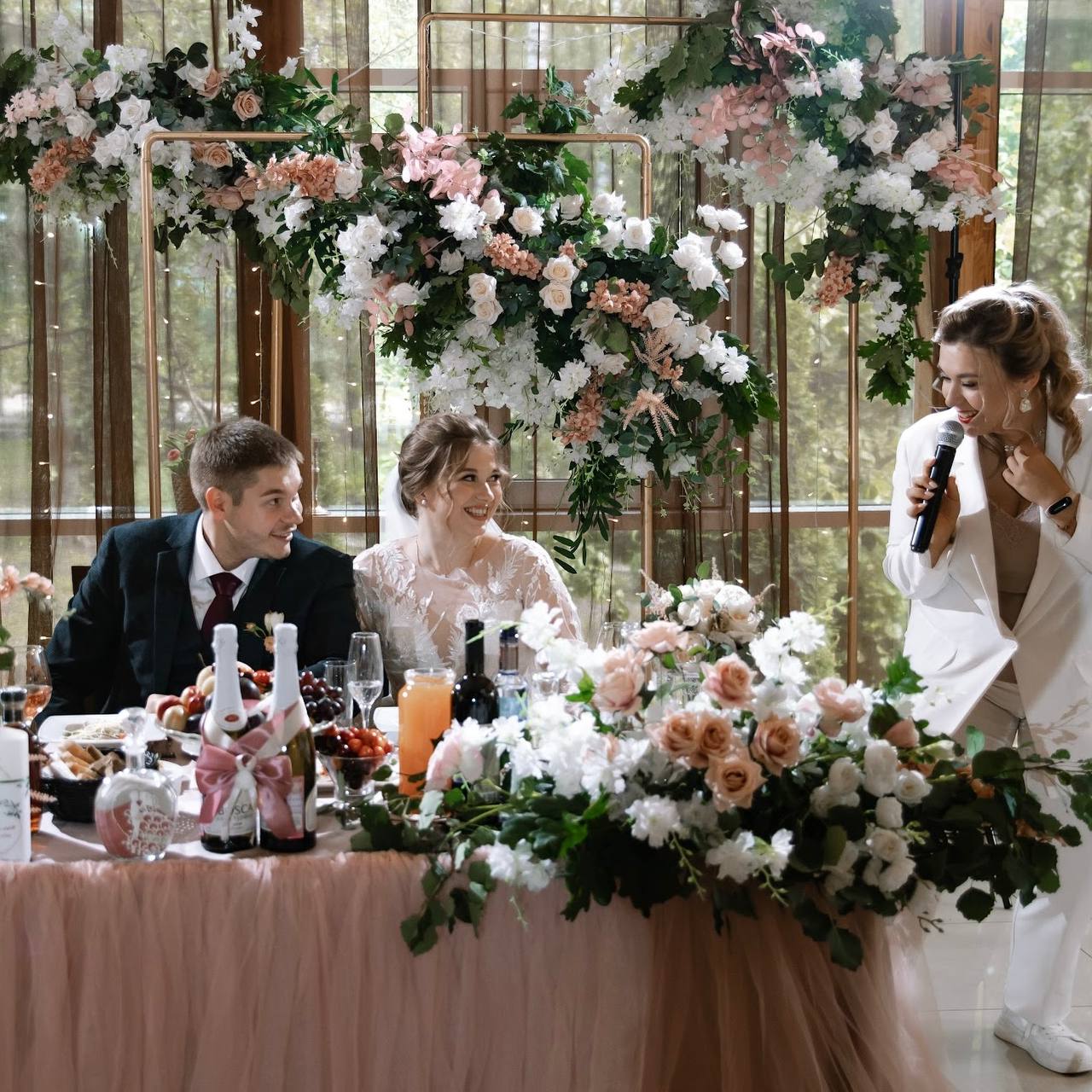 Ольга Красова ведущая и организатор незабываемых свадеб в городе Воронеж, Старый Оскол, Липецк и Белгород