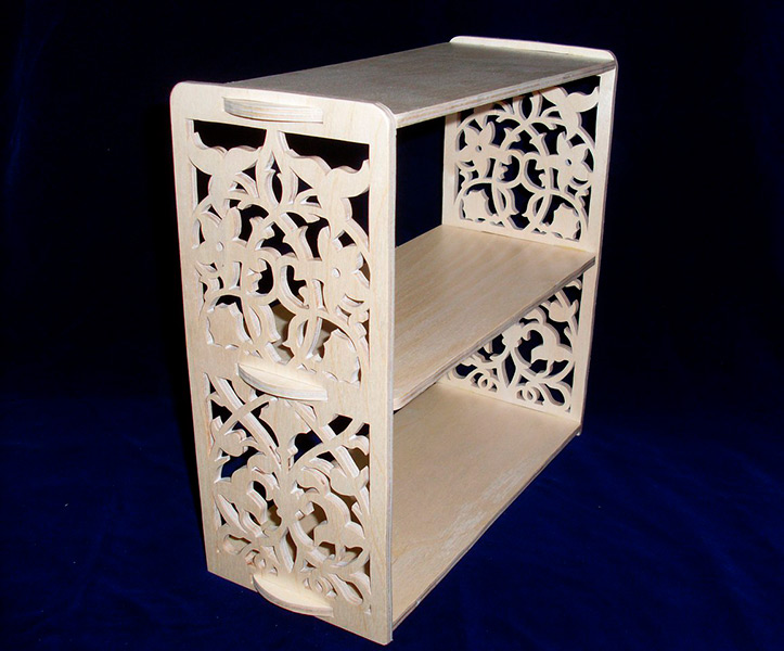 Полка трёхъярусная напольная из фанеры