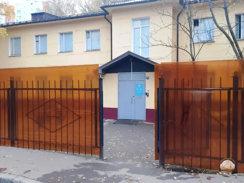 Входная группа общежития на Приорова