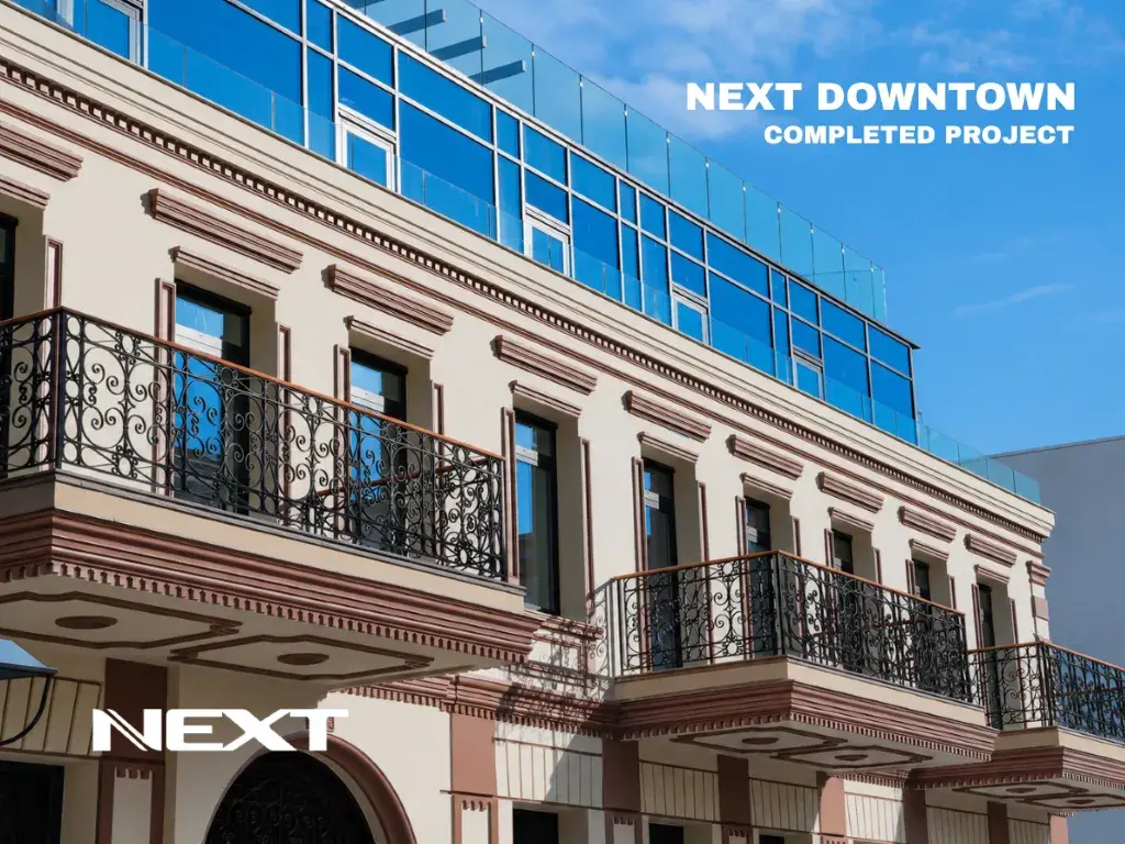 Batumun tarihi merkezinde yer alan NEXT Downtown binasının restore edilmiş cephesi