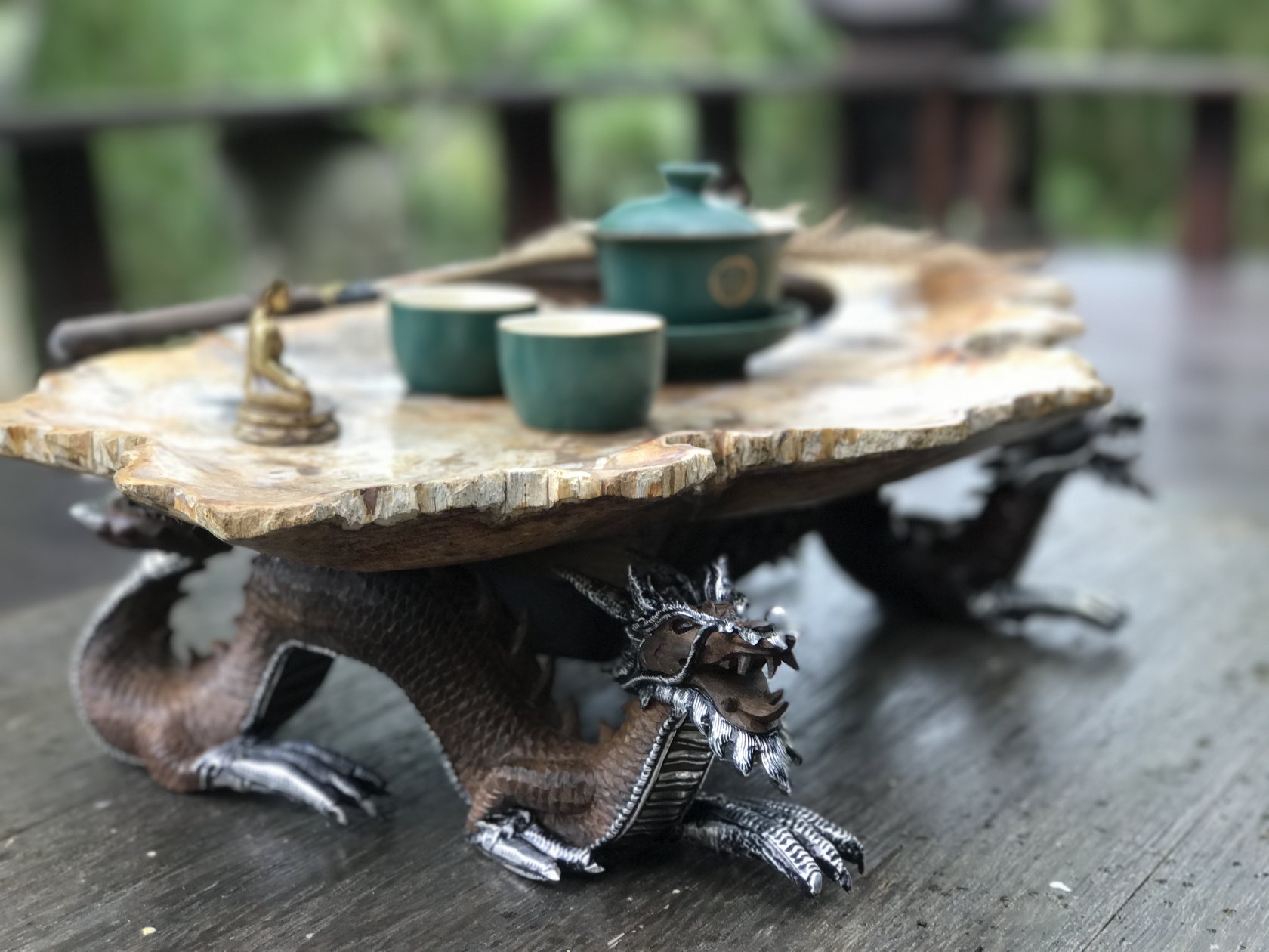 Деревянный столик для чайной церемонии