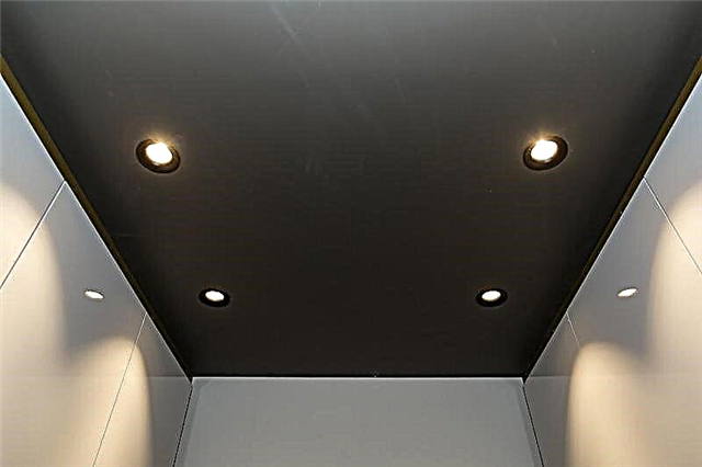 Черный матовый натяжной потолок. Черный глянцевый натяжной потолок. Натяжной потолок с черными точечными светильниками. Серый матовый потолок.