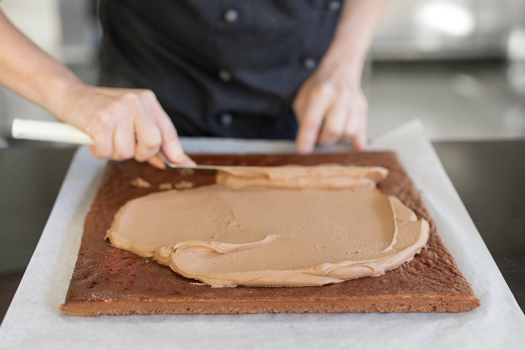 photo of roll cake assembling