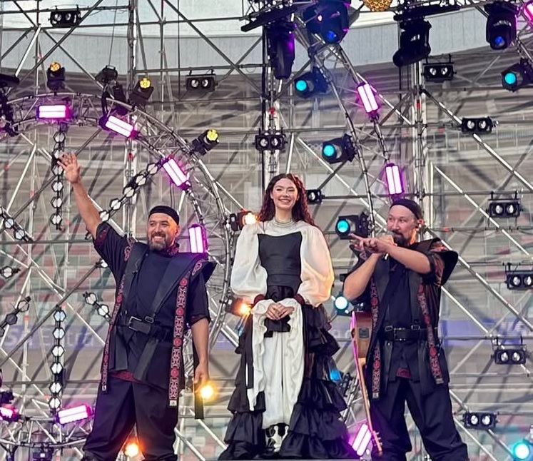 AY YOLA - Посол Интервидения