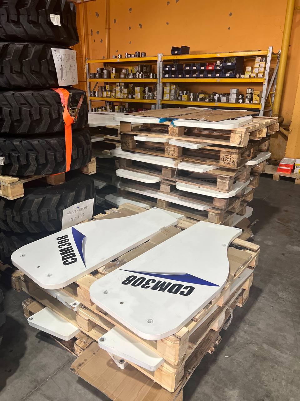 Фотография склада Lonking 7