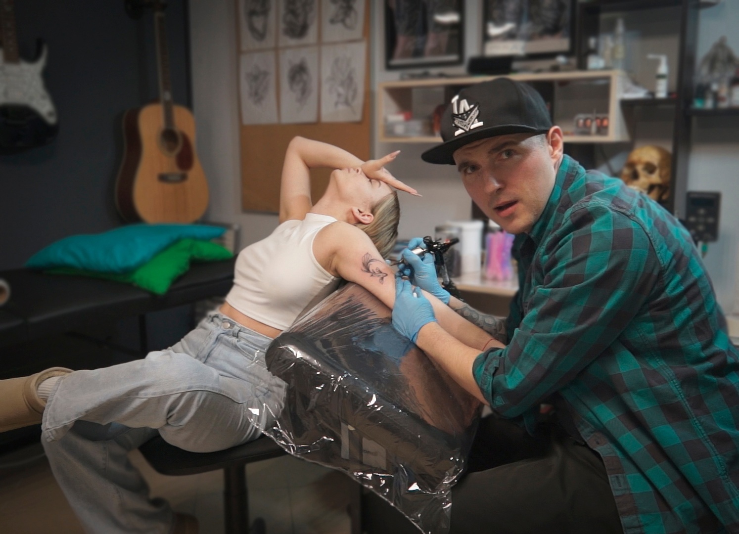 Больно ли бить тату?