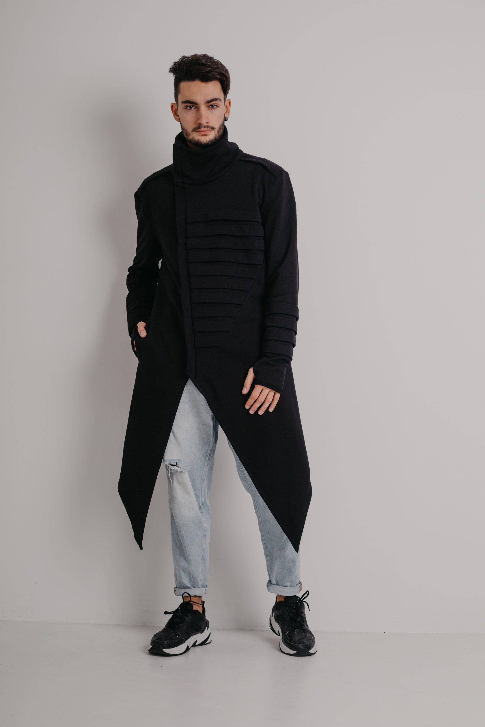 Фрак мужской УНИКАЛЬНЫЙ черный - M - Черный