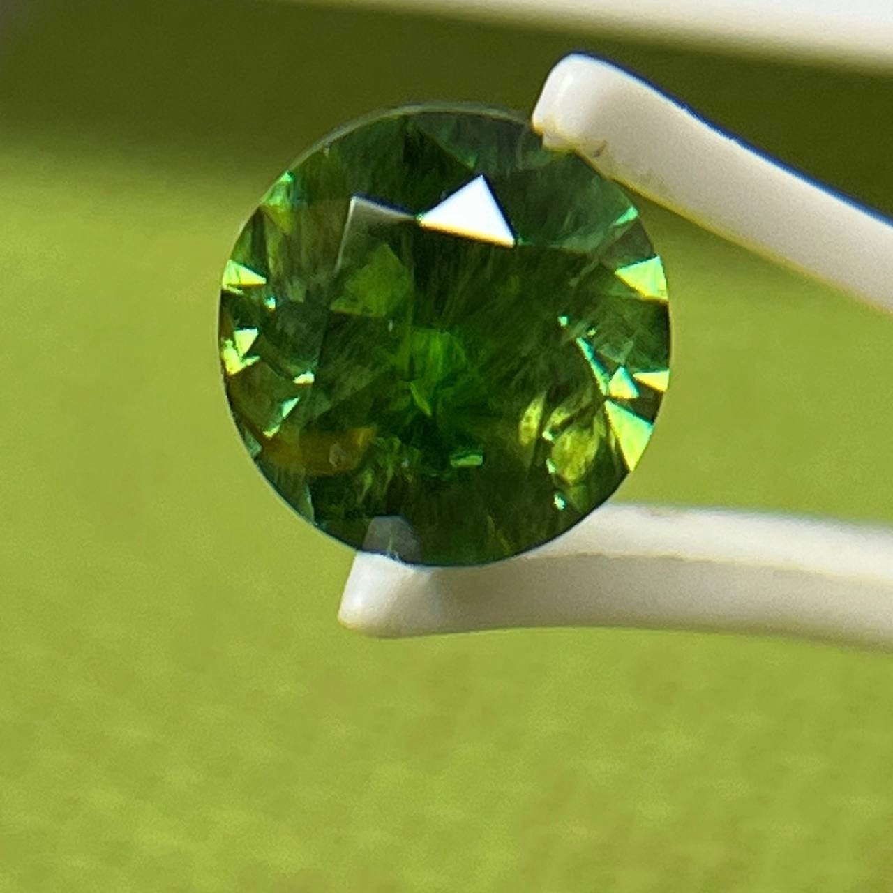 Уральский демантоид 2,96 ct