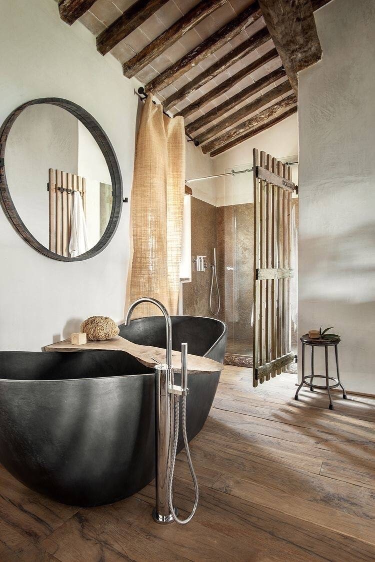 дизайн ванной дома в стиле барнхаус