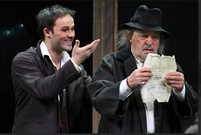 Максим Путинцев и Владимир Дубровский в образах Незнамова и Шмыги