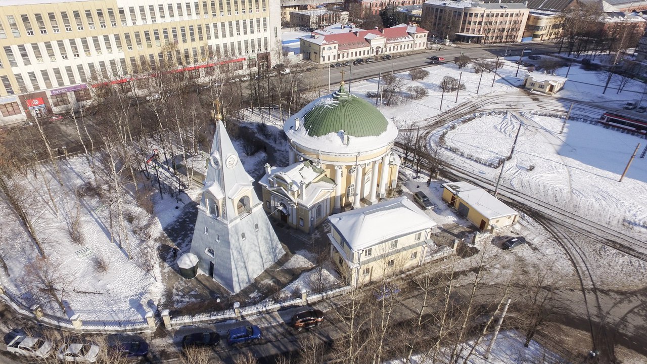 Церковь с грошиками на Обуховской обороны