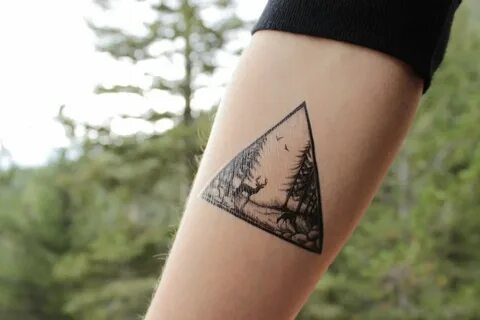 Татуировка Двойной Треугольник: Значение и дизайн