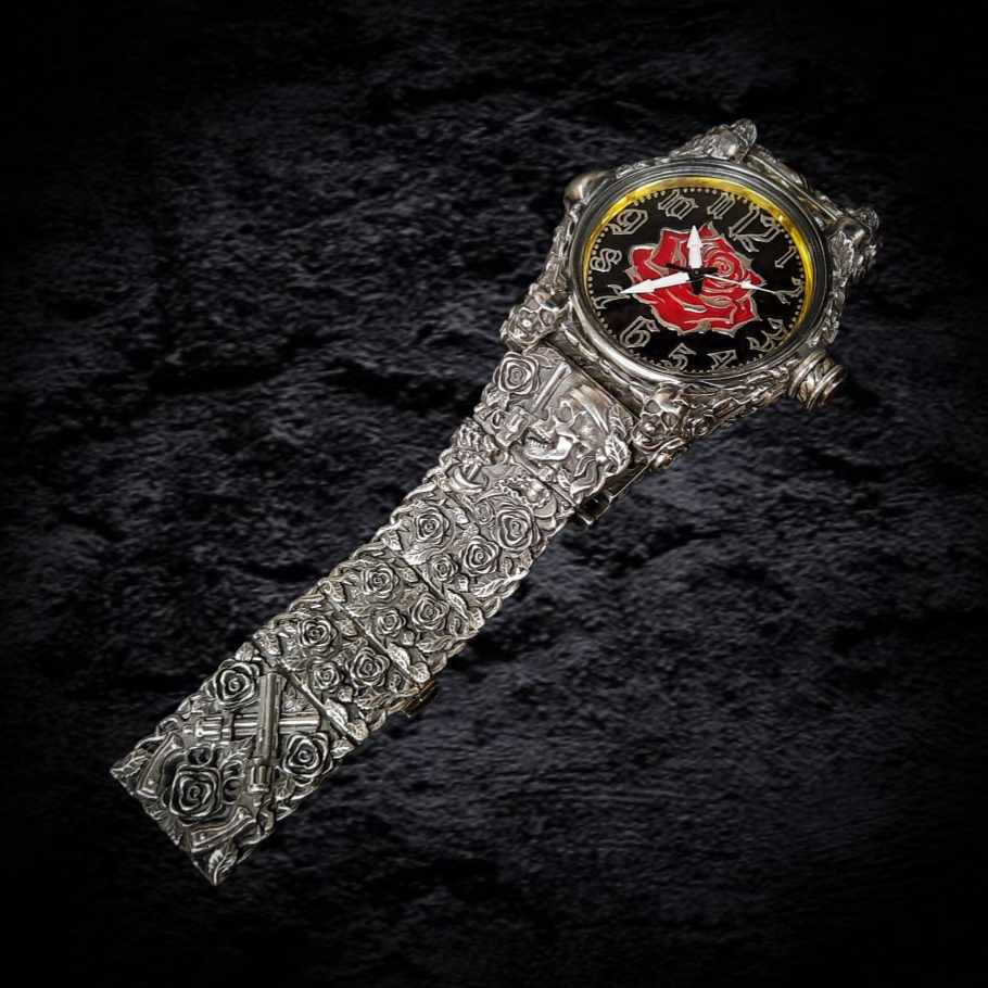 массивные часы из серебра, дорогие мужские часы, серебряные часы для мужчин.