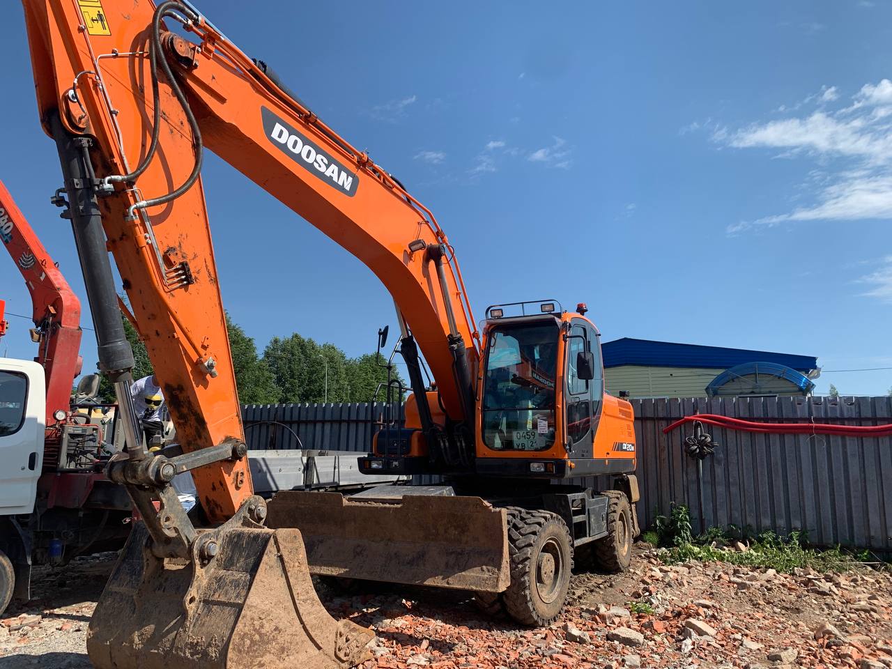 Экскаватор Doosan Daewoo Solar 210W-V