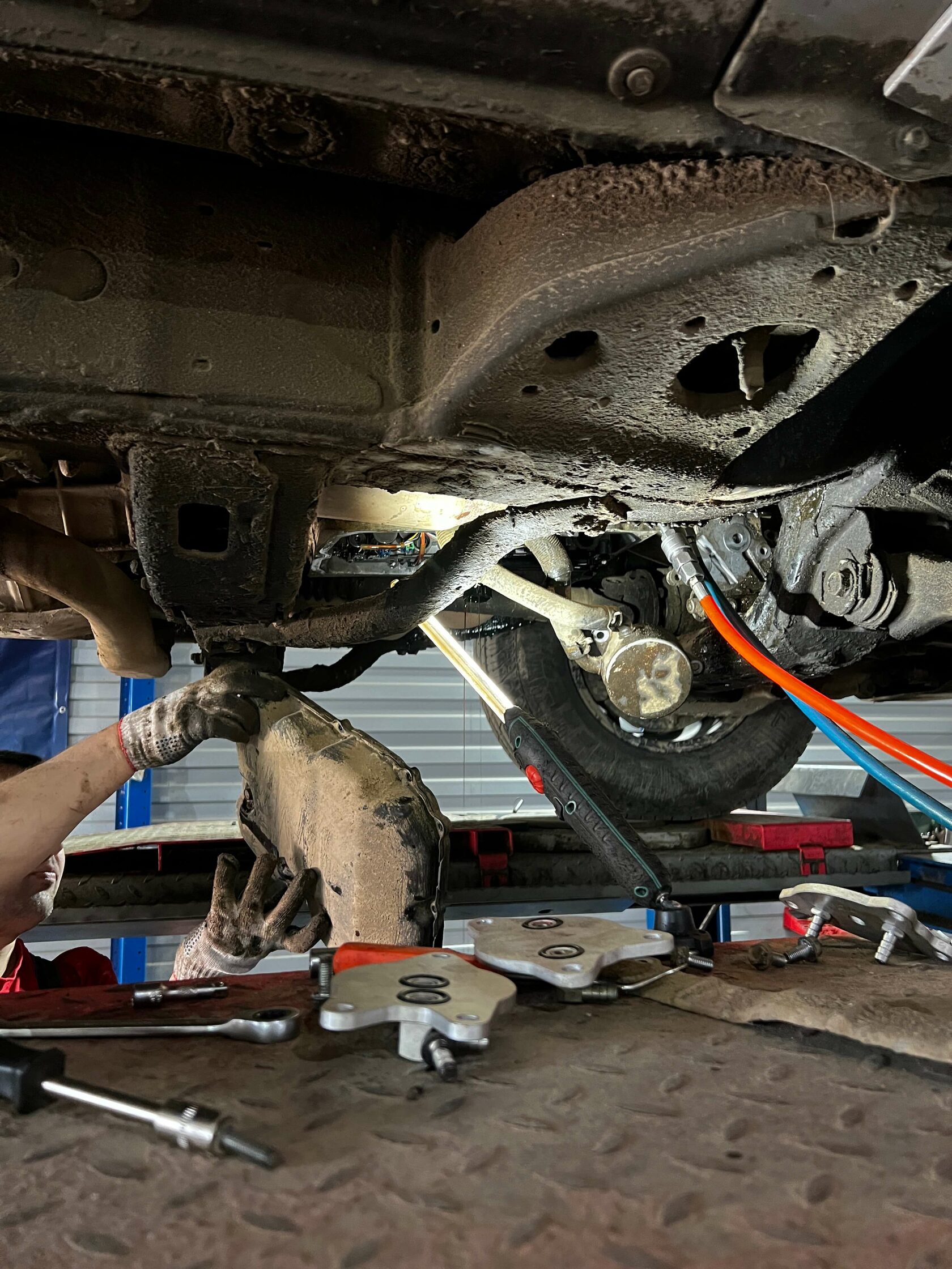 Демонтаж поддона АКПП Toyota