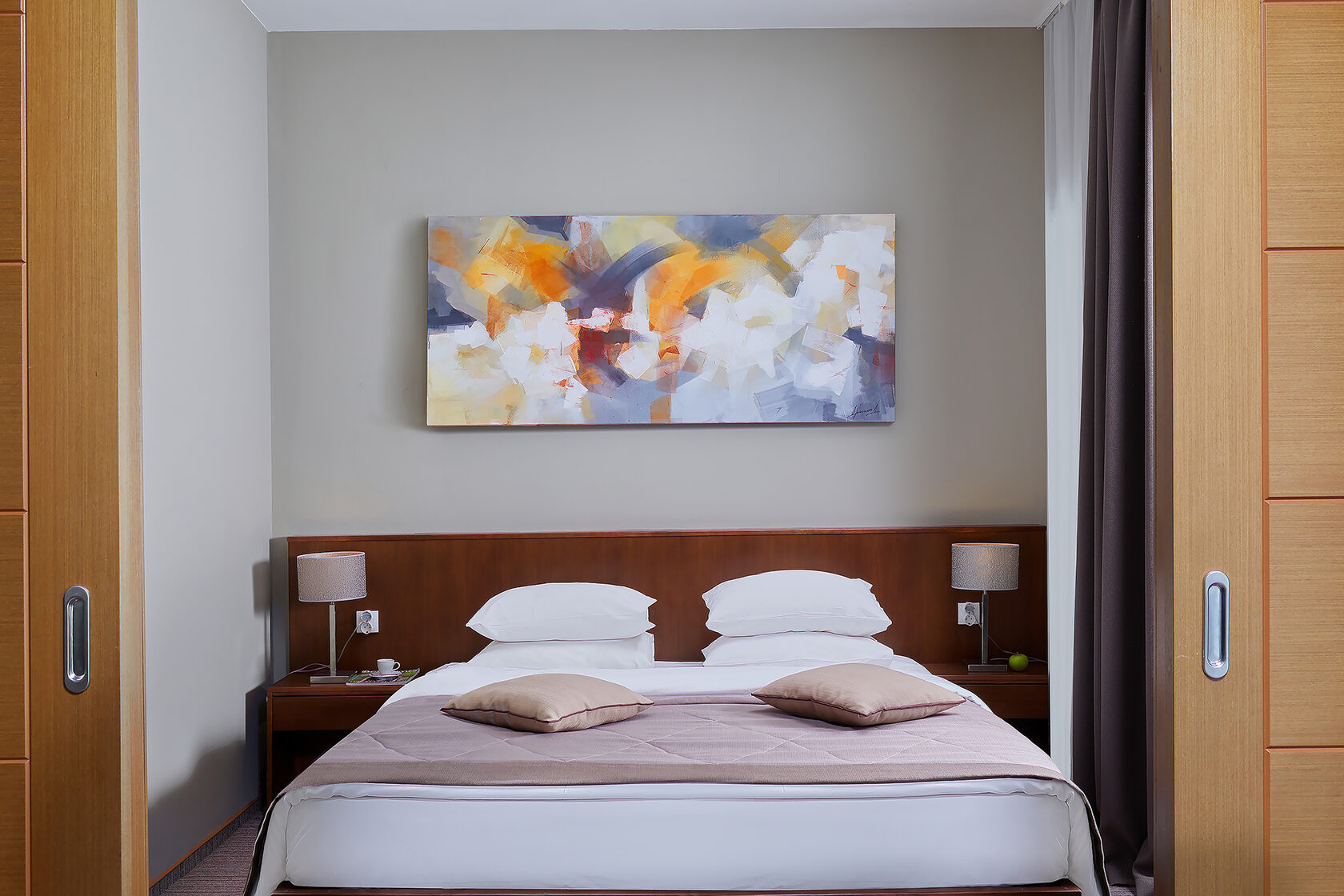 Отель найс нижегородская область. Отель найс. Найс суходол отель. Найс база отдыха горьковское море. Maxx royal нижний новгород.