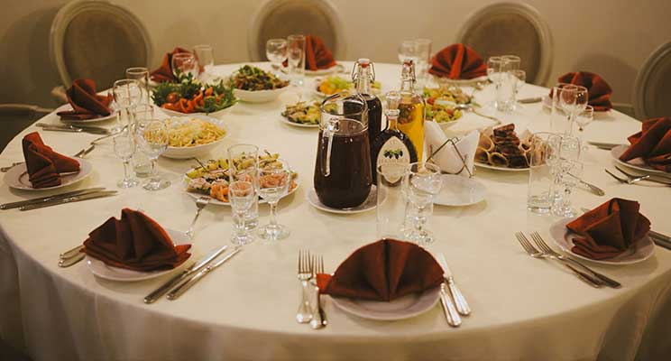 банкетный стол на новый год