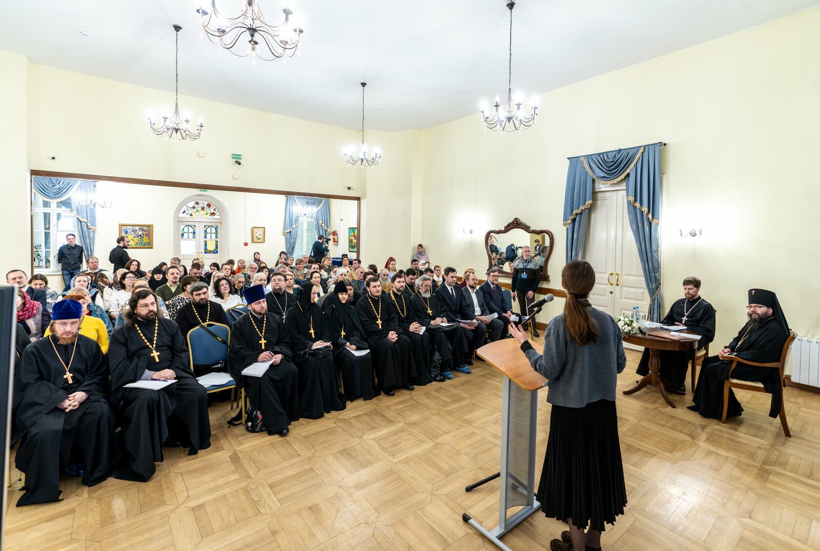 день святого лаврентия. монастырь лаврентия калужского. 19. резиденция митрополита астраханского. 13 марта 2022 турция церковь святого георгия.