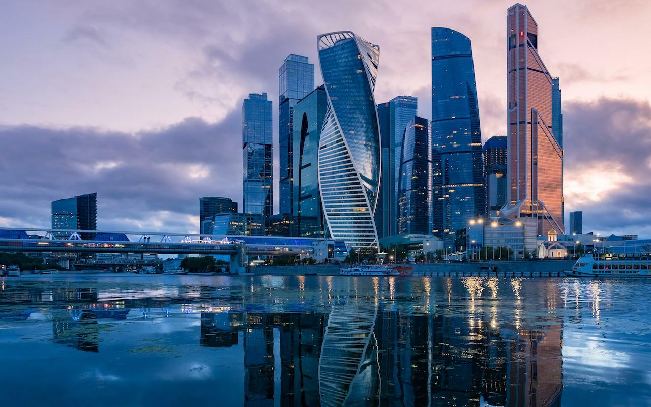 Алиса покажи фото москва сити