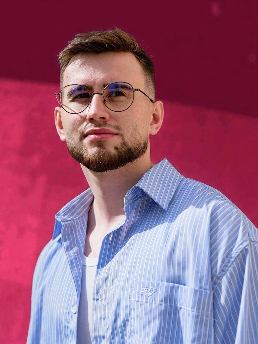 Александр Разумов
