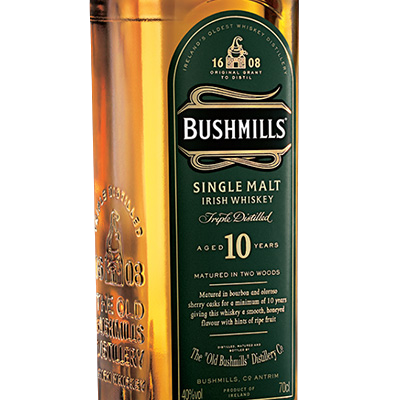 Single malt 10. Виски Bushmills 10. Виски Bushmills Single Malt. Бушмилс Single Malt 10. Виски Bushmills Malt 10 year old.