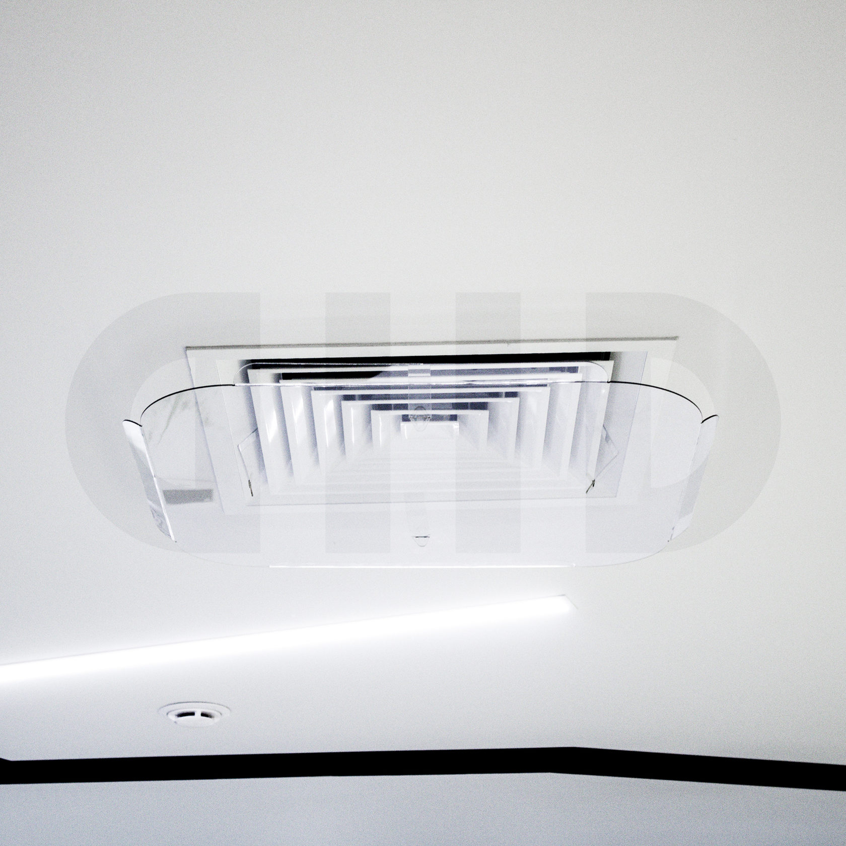 крепление экрана к вентиляционной решетке