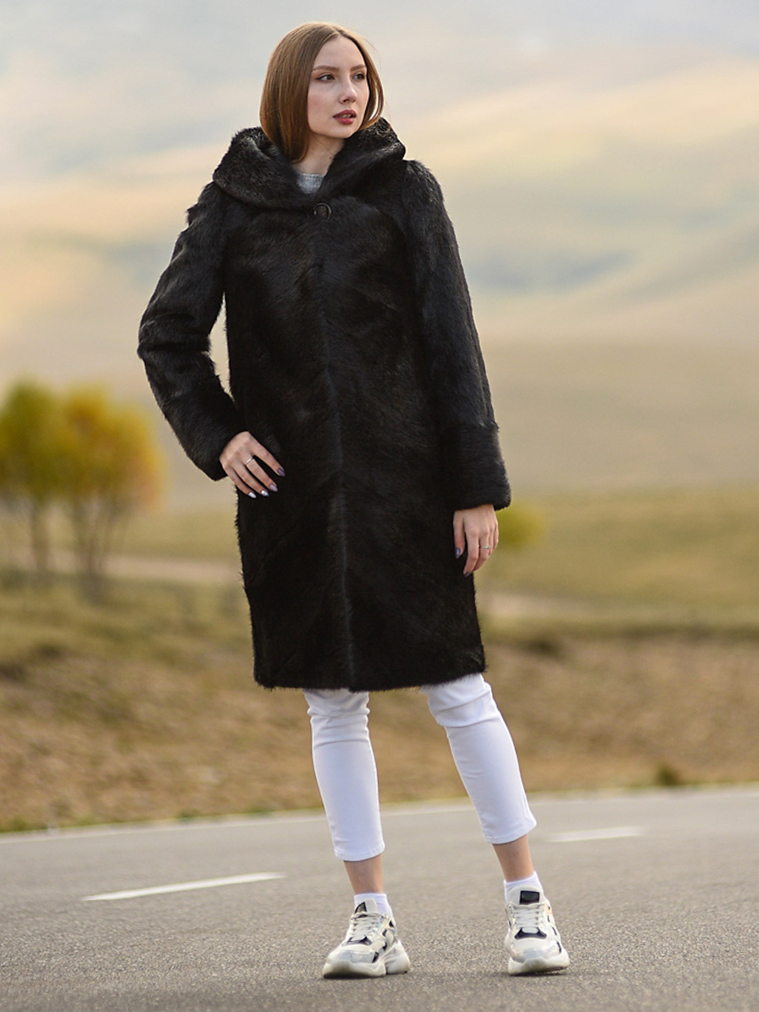 Шуба автоледи из искусственного меха. Меховой берет. Берет вязаный с мехом. Меховые безрукавки. Берет из вязаного меха.