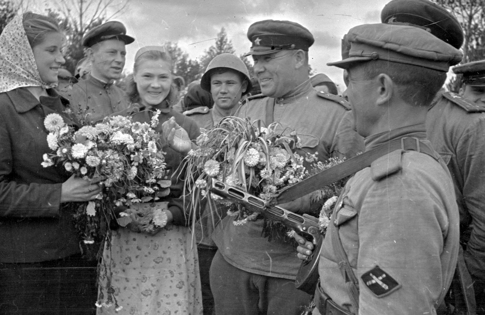 Вов великая. Великая Отечественная война 1941-1945. Фото воинов Великой Отечественной войны 1941-1945. Победа в Великой Отечественной войне. Великая отчественная ойна.