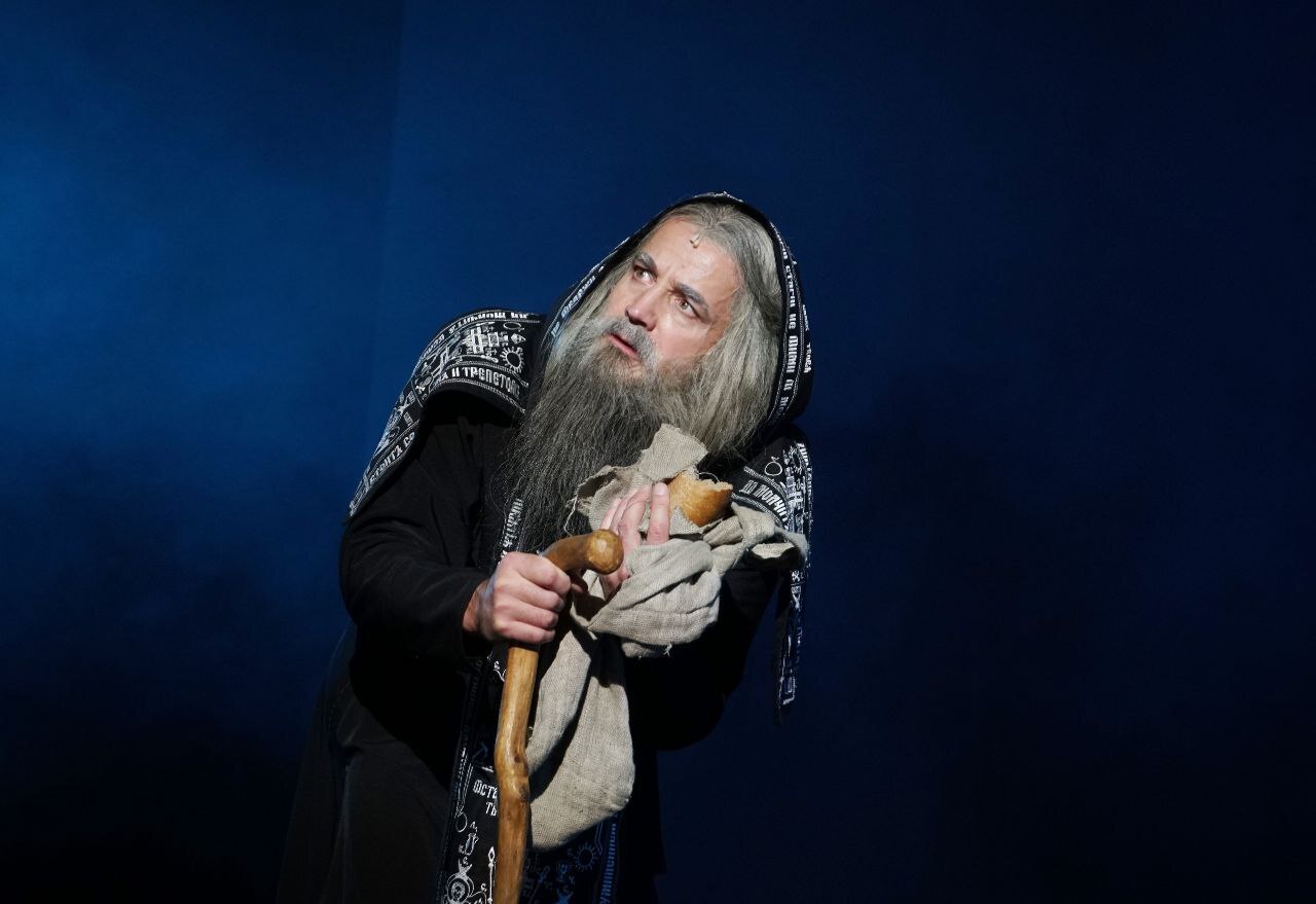 Спектакль «Лавр» с Дмитрием Певцовым: Премьерные показы 27 февраля