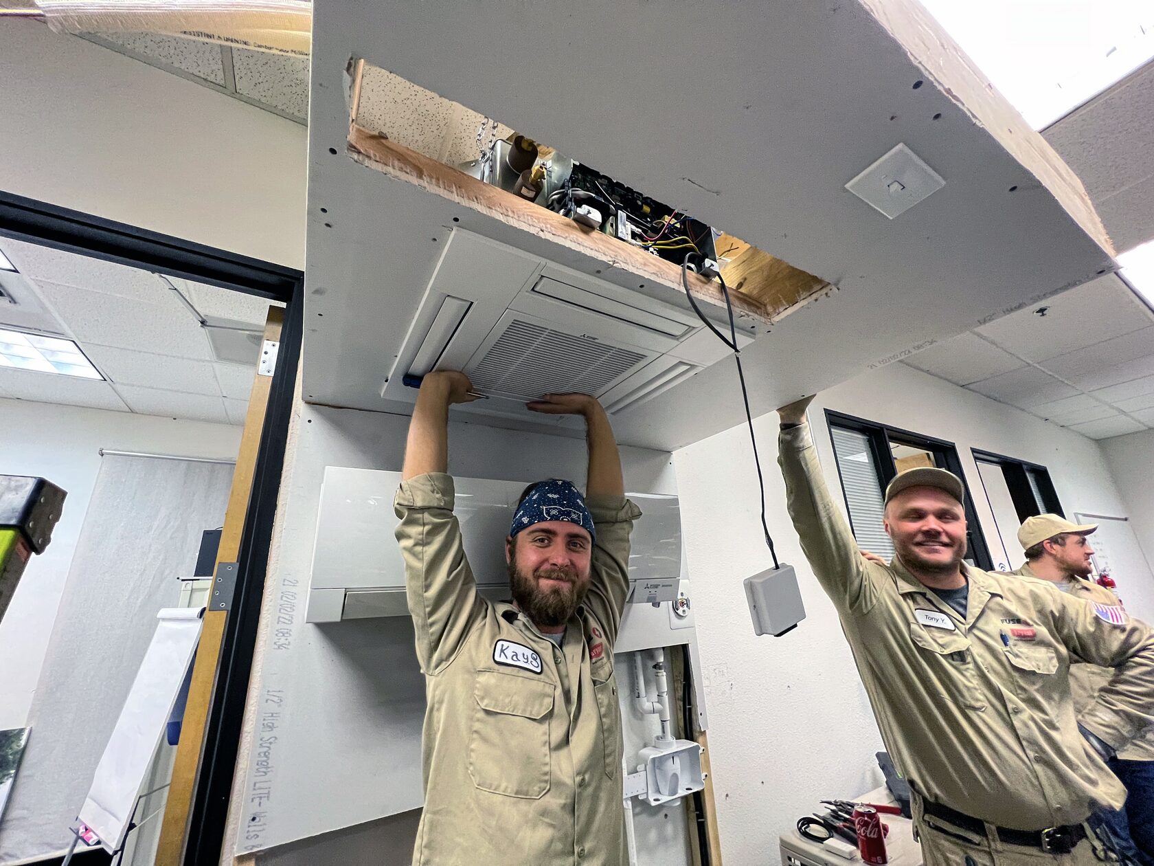 Fuse Service pros know how long does it take to replace an ac unit