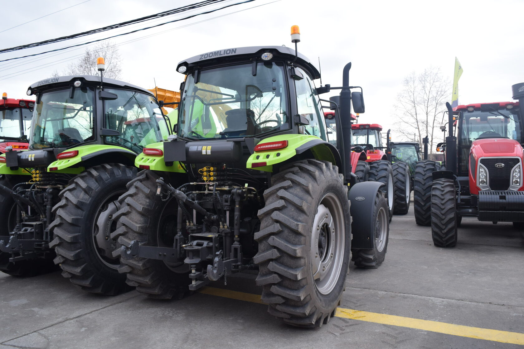 Рс трактора. Zoomlion rs1304. Зумлион rs1604. Трактор Zoomlion rs1304. Zoomlion rs1604