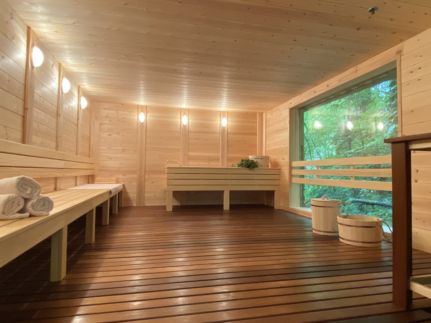 Forest spa. Глэмпинг лес Сочи. Глэмпинг лес красная Поляна. «Лес Glamping & Spa». Глэмпинг спа Сочи.