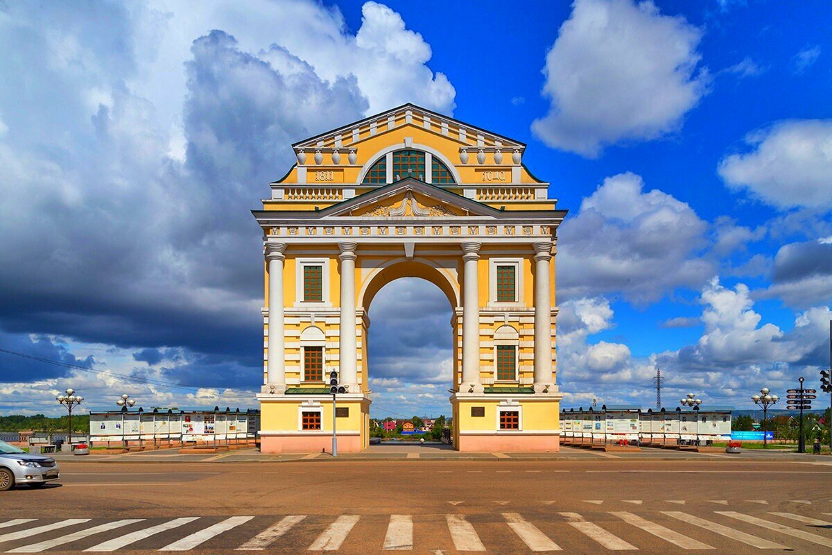 Московские ворота | Интересные места в Иркутске | Достопримечательности  города Иркутска, открывающиеся гостям отеля Звезда