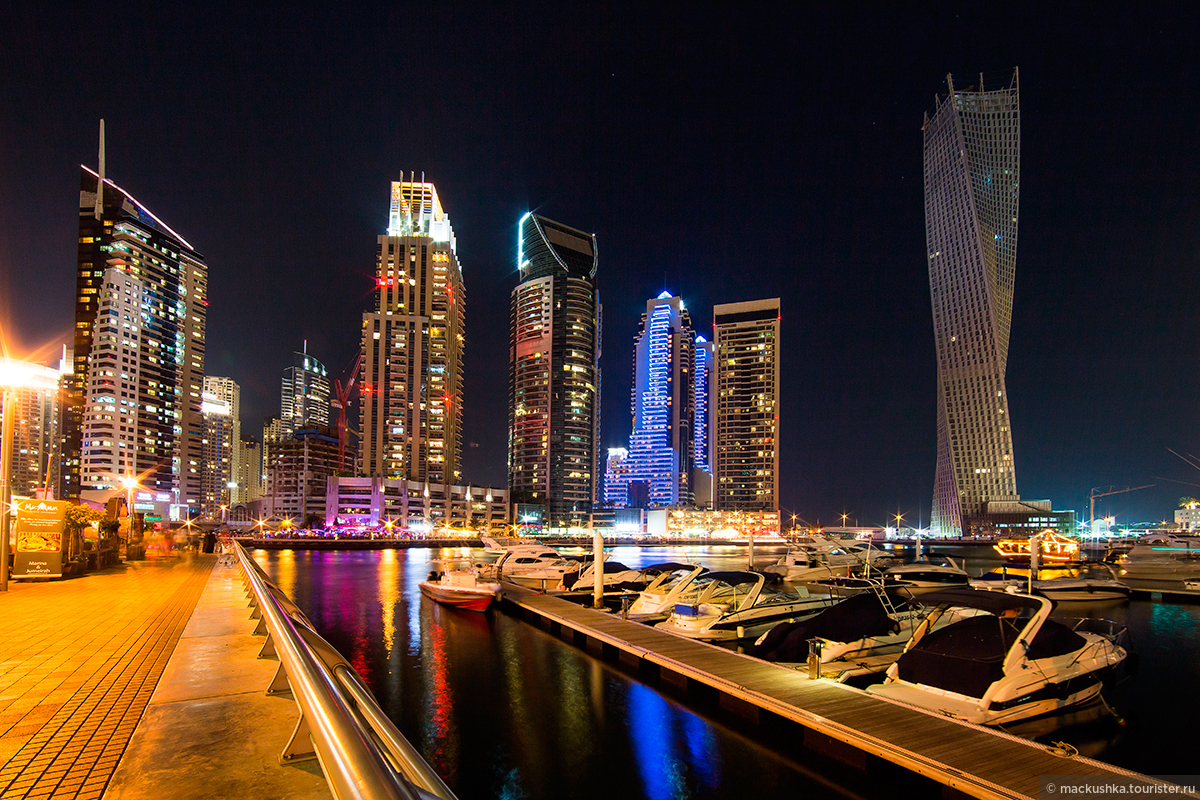 Uae cities. Район бур Дубай в Дубае.