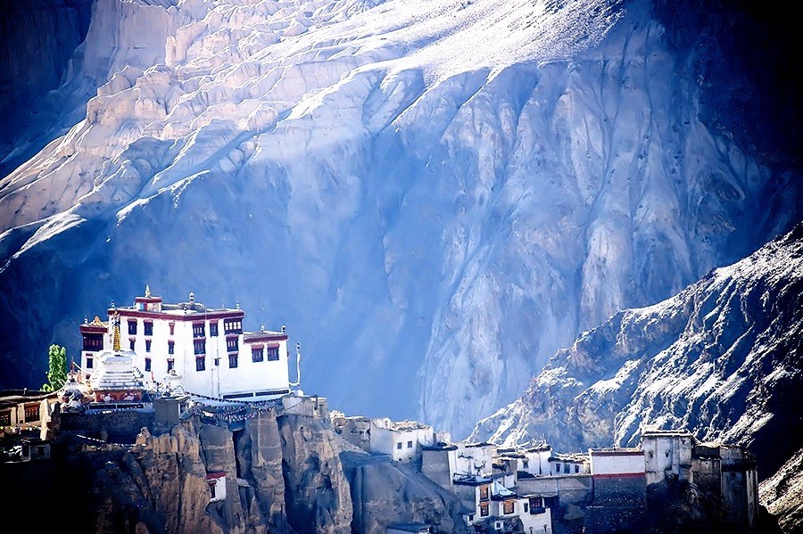 Город гималаи. Гималаи Ладак. Ладакх Тибет. Ладакх Индия. Тибетский монастырь Кей Гомпа.