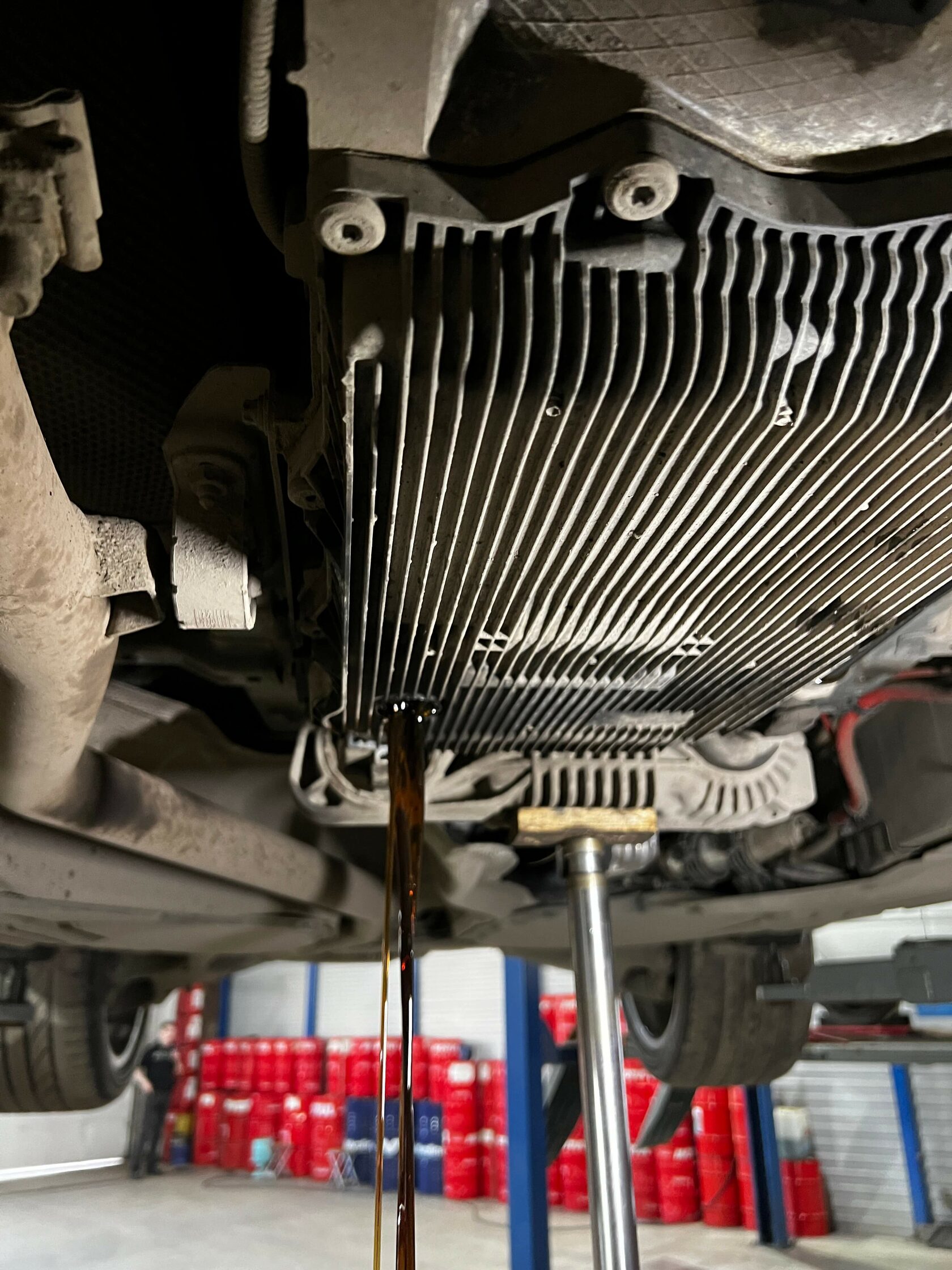 Слив масла из поддона АКПП