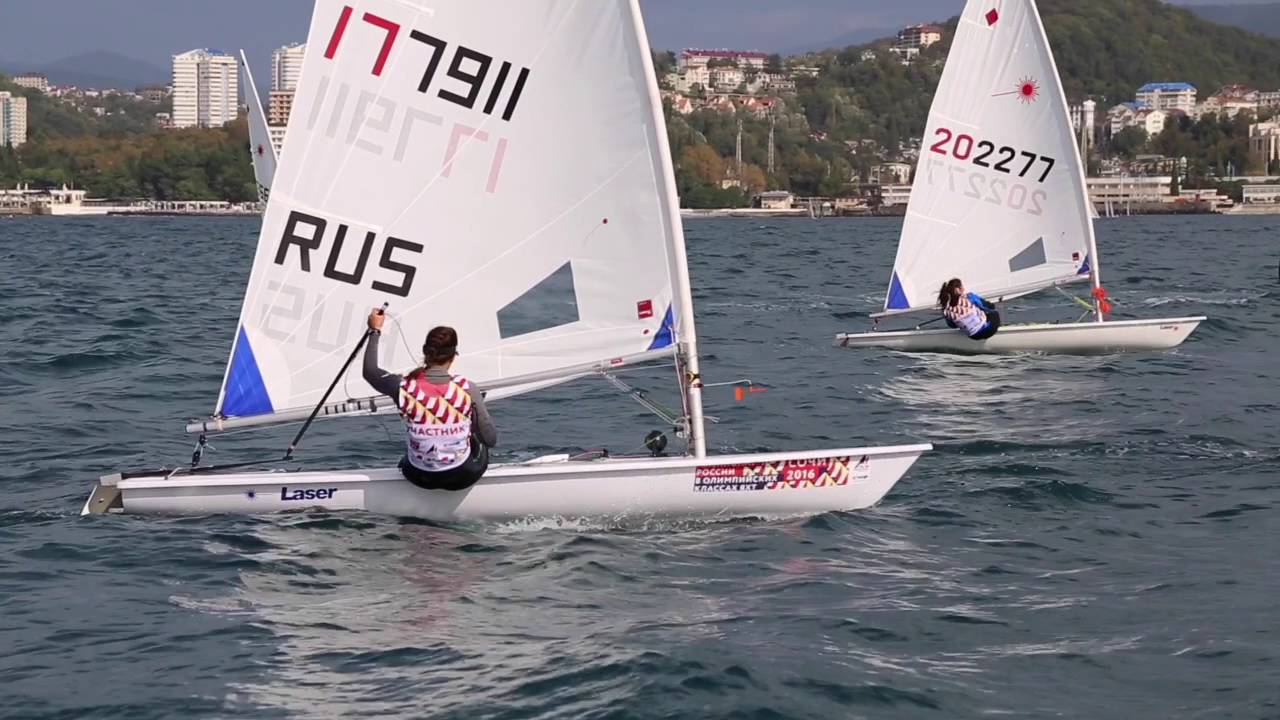 Лазер радиал парусный спорт. Парусная яхта лазер. Лазер класс гоночных яхт. Лазер 4. Лазер класс гоночных яхт.