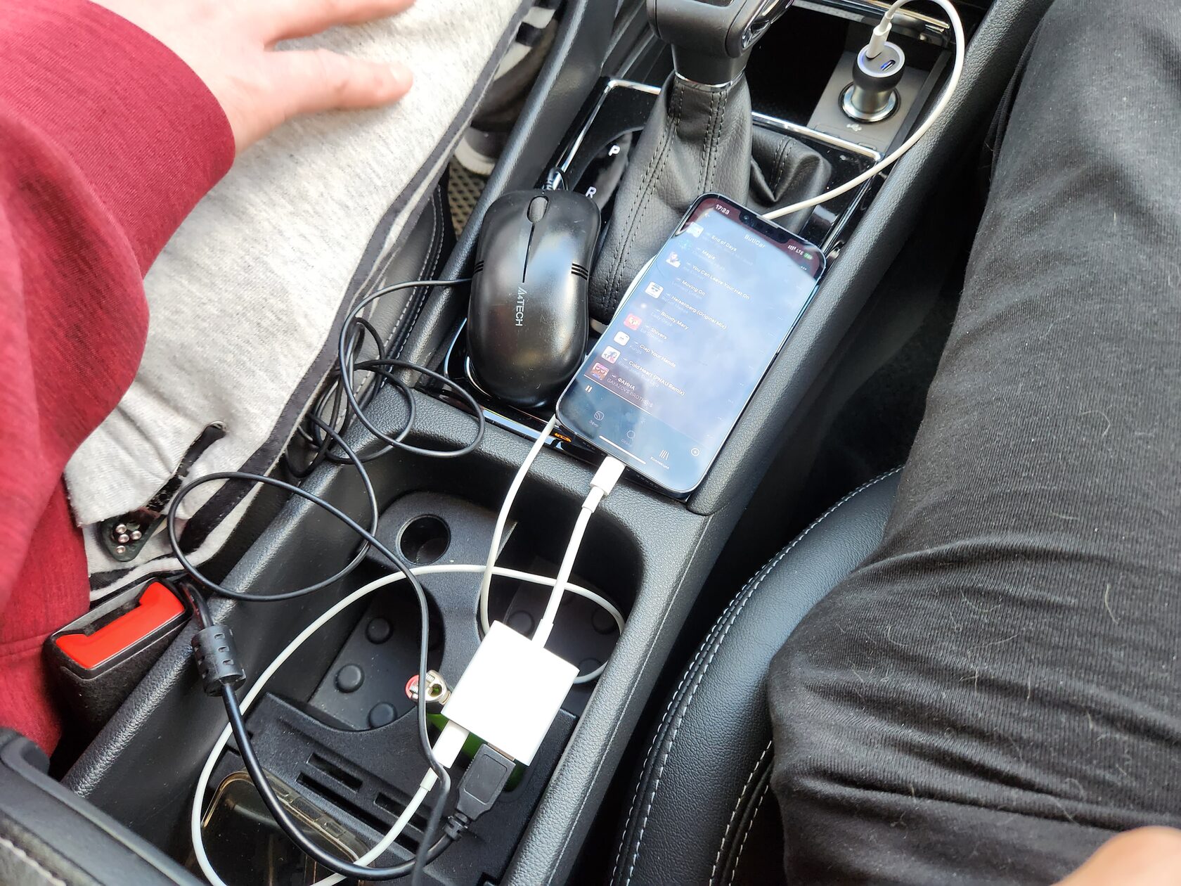 установка автозвука skoda kodiaq