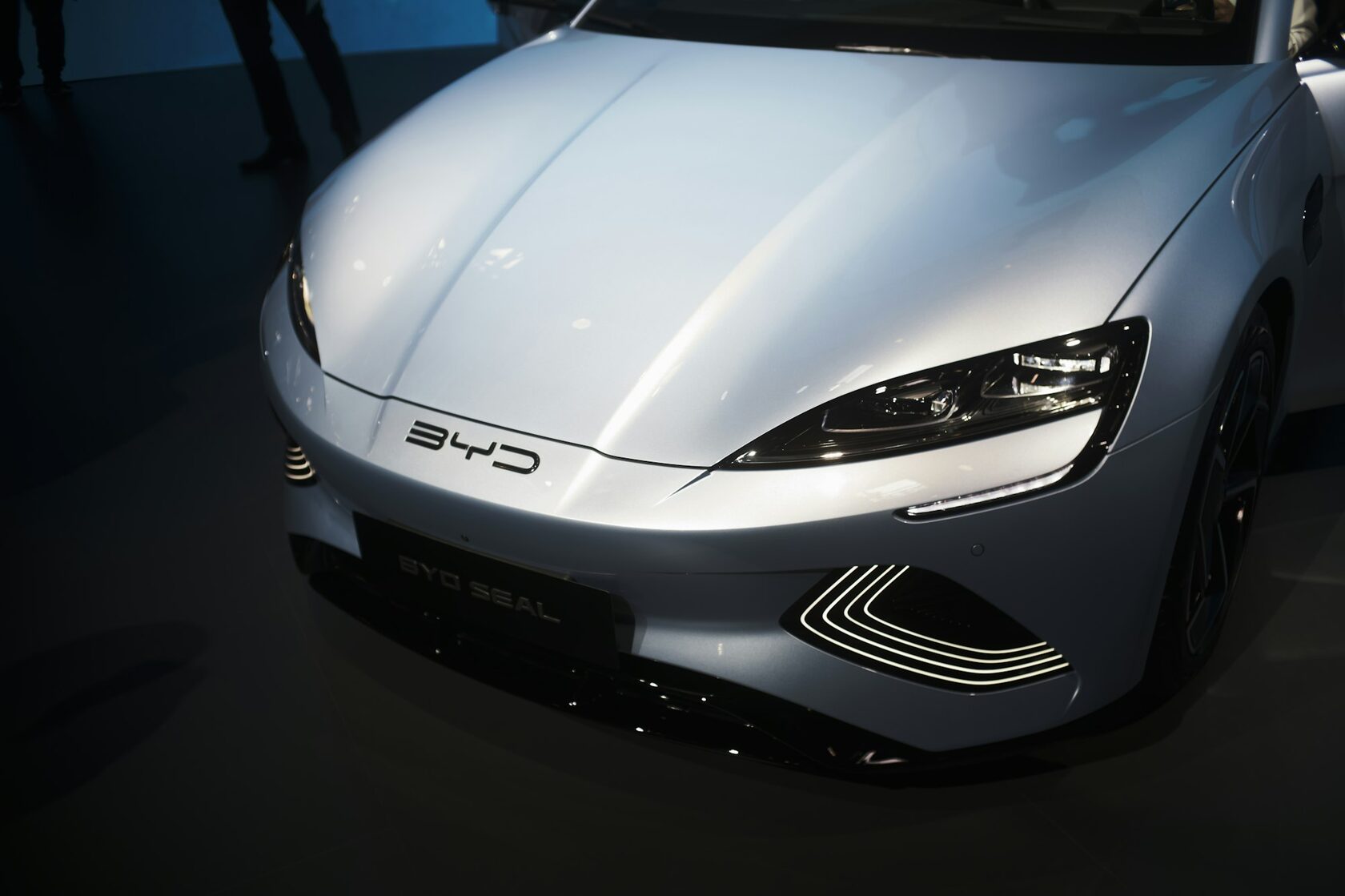 BYD Han EV — вид спереди