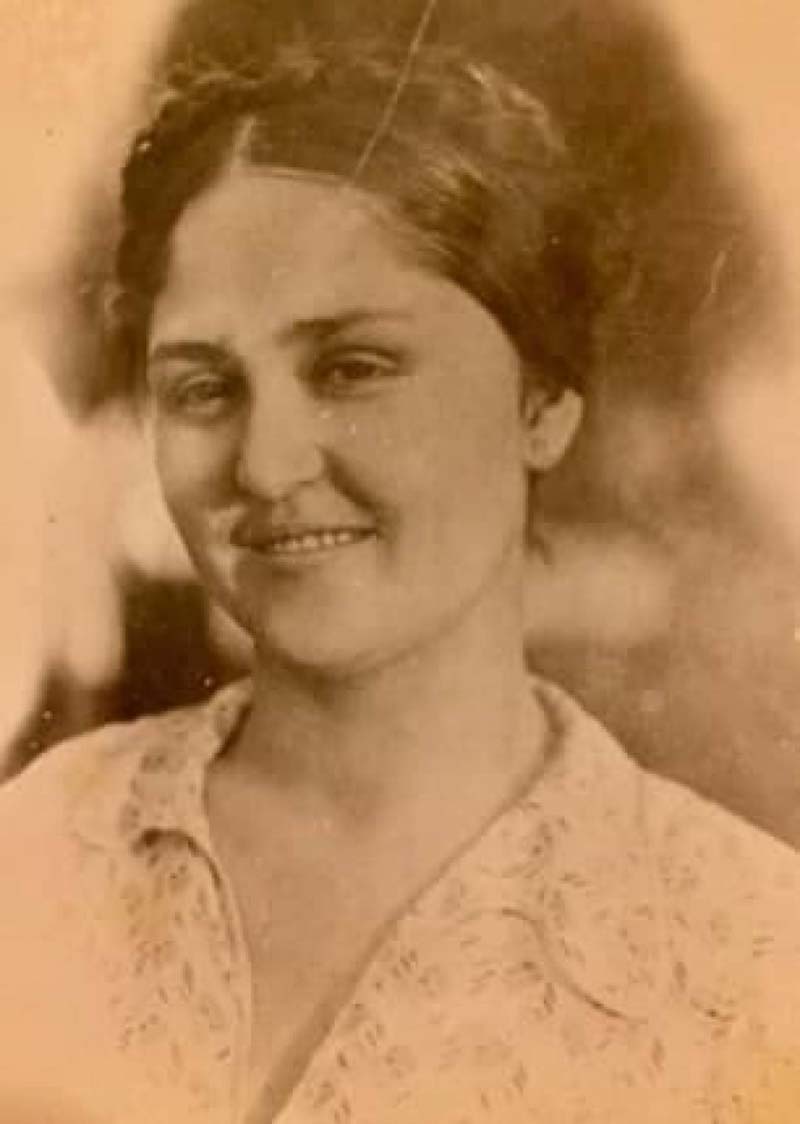 Alena Kalinina porno rasmlar