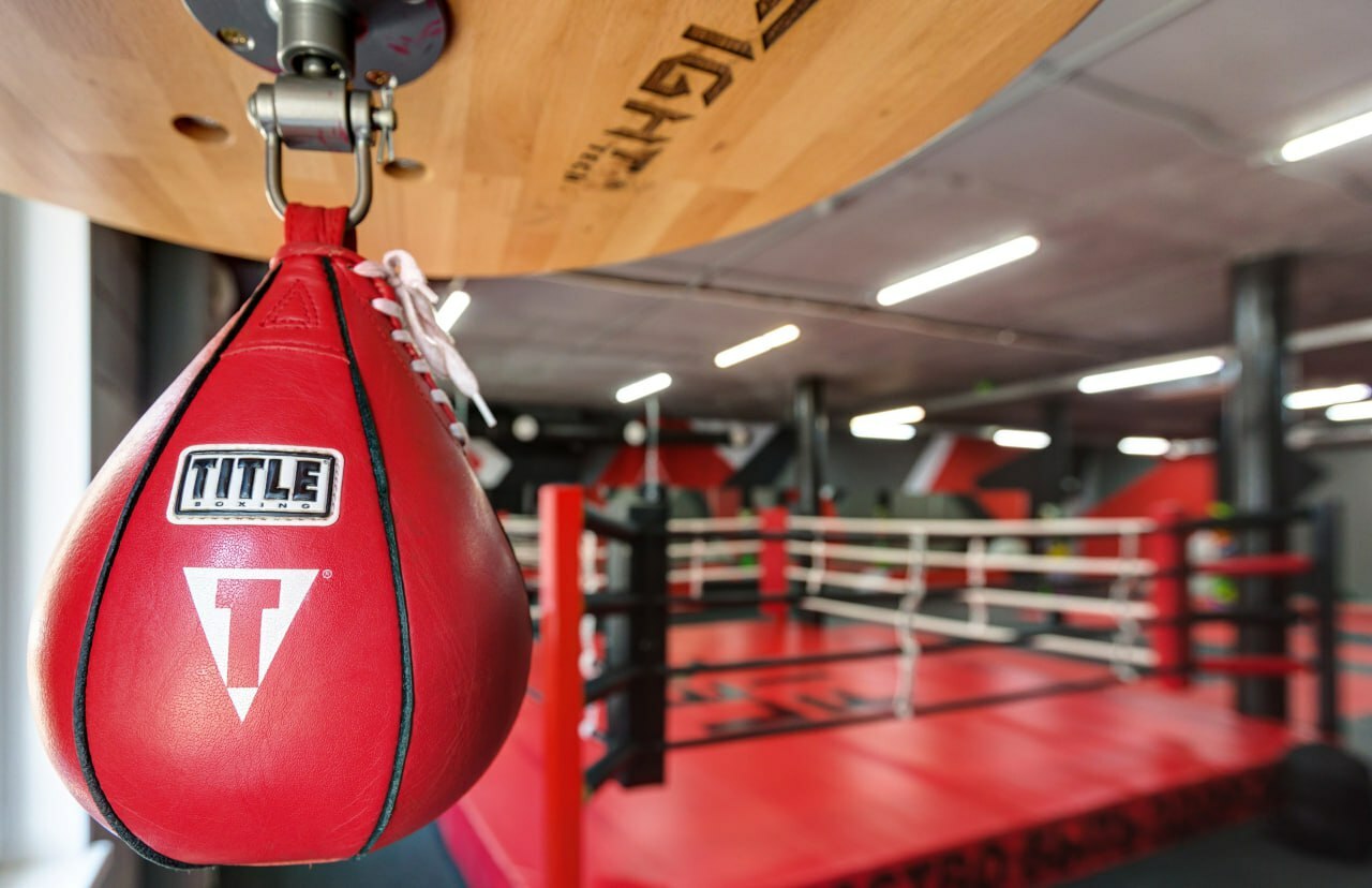 Спейс фитнес уфа. Лео фит зал для бокса.