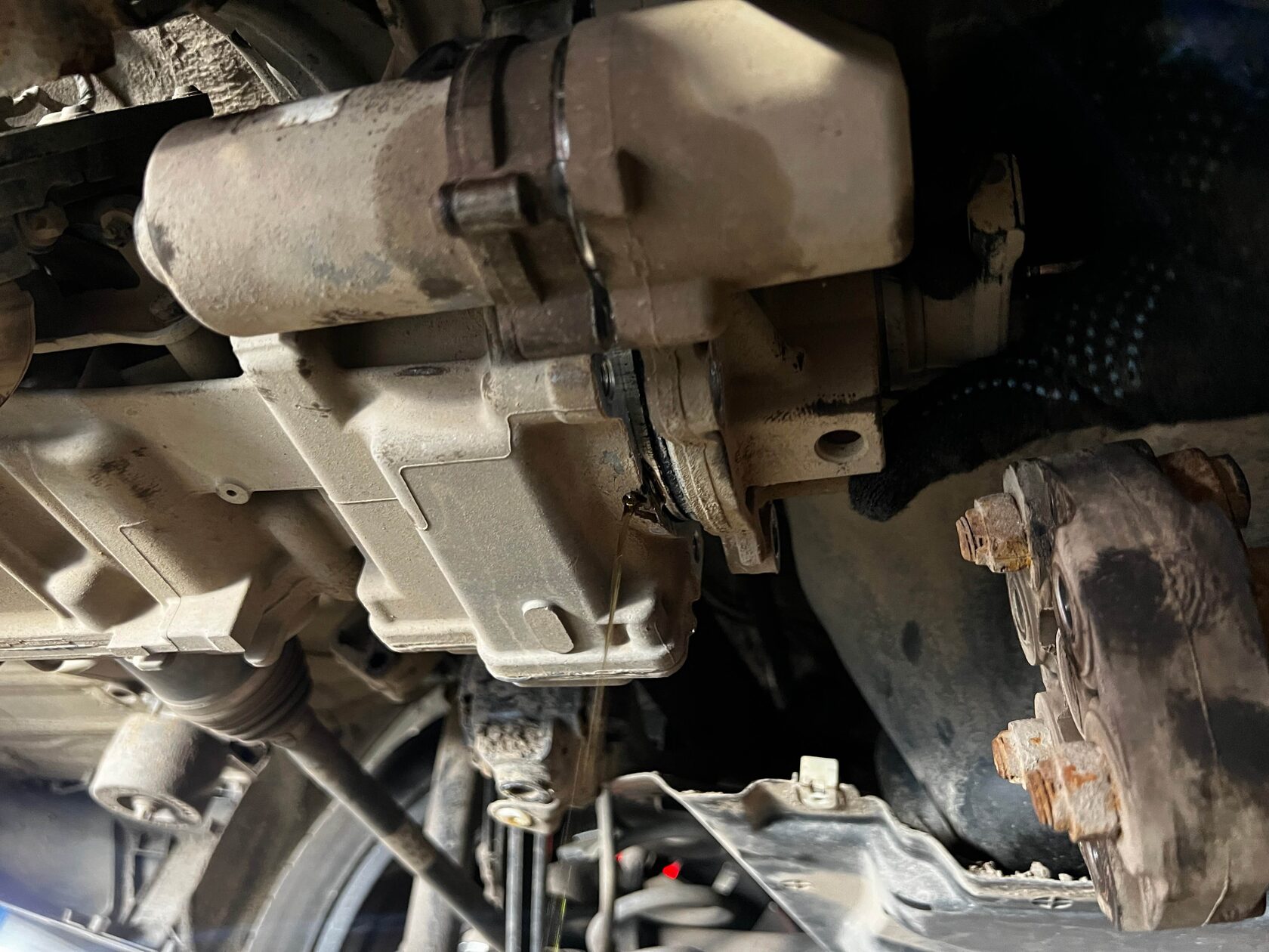 Сливаем масло с муфты Haldex