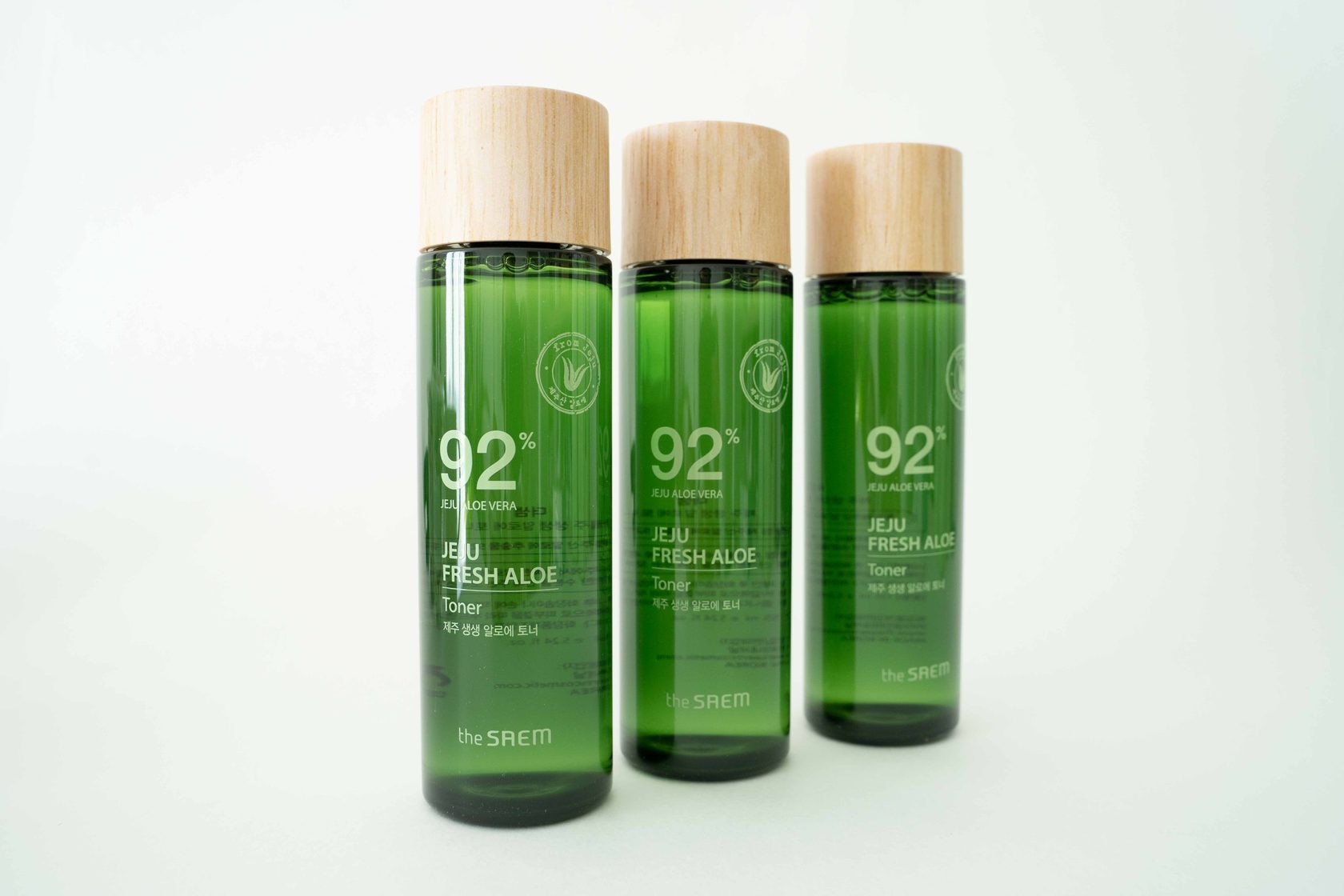 Saem toner. The Saem Jeju Fresh Aloe Toner. Saem тонер увлажняющий с алоэ Jeju Fresh Aloe Toner 155мл. Тонер с алоэ the Saem. См Aloe тонер увлажняющий с алоэ Jeju Fresh Aloe Toner_i 155мл.