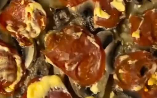 Приготовление мяса по-французски из говядины в духовке: шаг 7