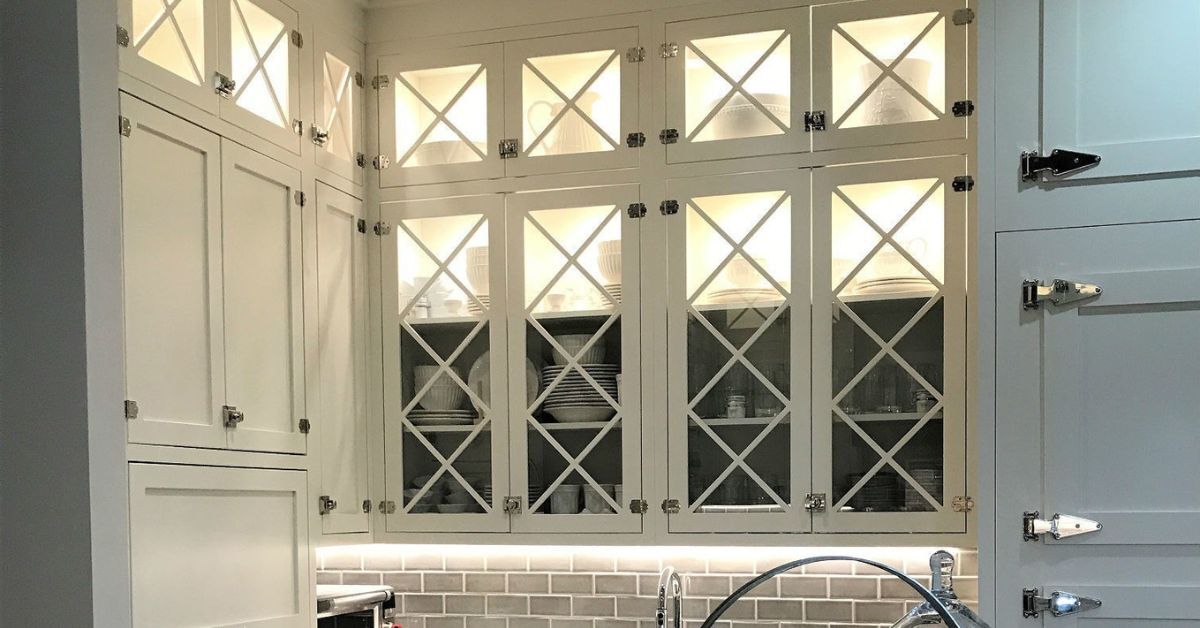 Should You Choose Inset or Overlay Doors?