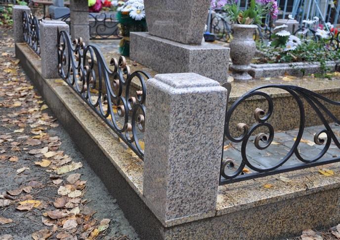 Гранитные ограждения